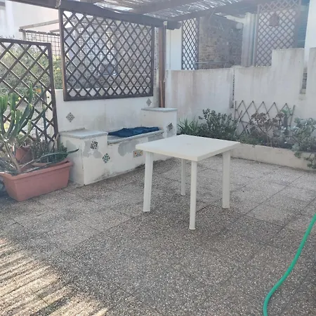 Cala Lupo, 400m Dalla Apartman *