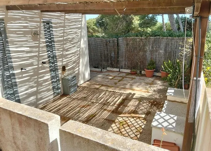 Daire Cala Lupo, 400m Dalla *